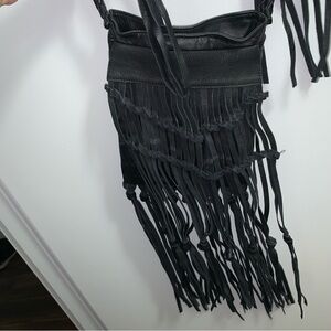 Free People blk fringed leather cross body bag.